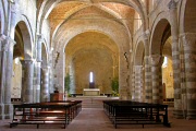 Interno del Duomo di Sovana